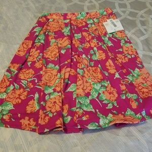 NWT LuLaRoe Madison skirt- size Large